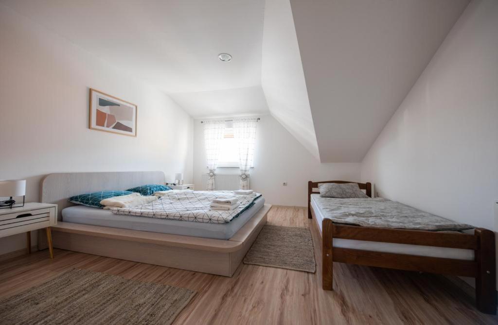 Apartman Luca 利夫诺 外观 照片